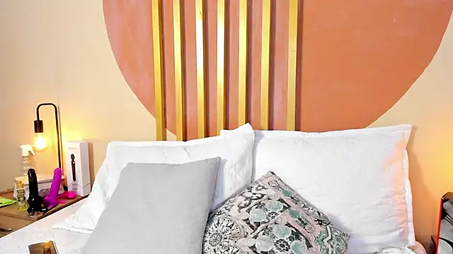 Nicole Angels  online show from February 2, 2026, 7:24 pm