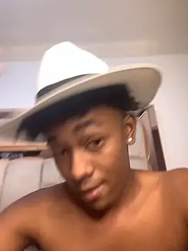 Boy cock18 online show from October 31, 2025, 10:38 pm