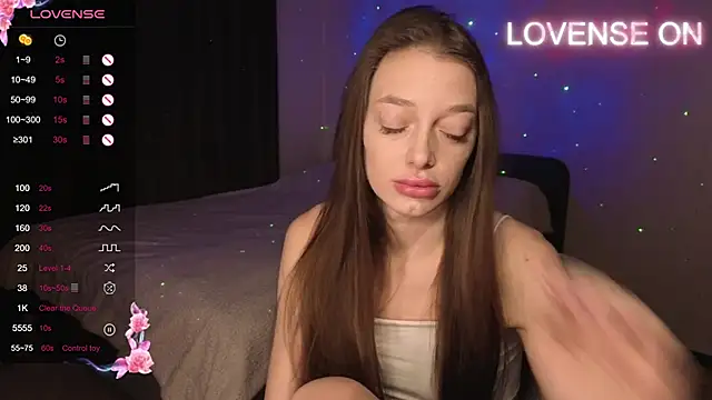 Snapshot of Cherry_air chatting on December 2, 2025, 1:17 am Cherry air online show from December 2, 2025, 1:17 am