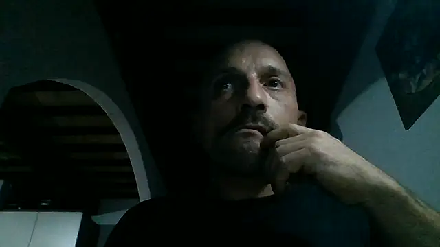 SPRUZZOLO80 online show from May 14, 2026, 5:43 pm
