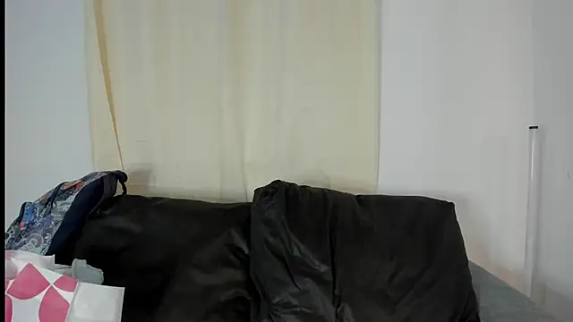 Abril jones10 online show from February 26, 2025, 1:36 am