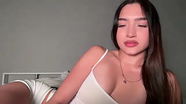 MilenaMilven online show from April 9, 2026, 8:26 pm