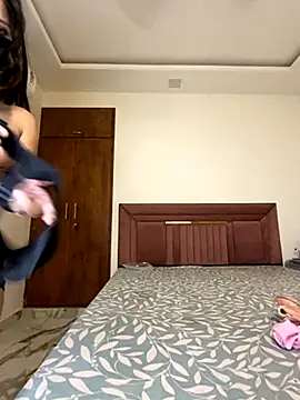 Snapshot of ahista chatting on October 17, 2025, 12:18 pm ahista online show from October 17, 2025, 12:18 pm