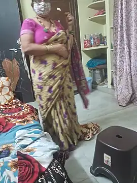 Snapshot of sivani_asha chatting on February 20, 2025, 4:58 pm sivani asha online show from February 20, 2025, 4:58 pm