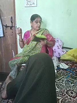 Snapshot of sivani_asha chatting on March 22, 2025, 6:11 am sivani asha online show from March 22, 2025, 6:11 am