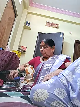 Snapshot of sivani_asha chatting on February 22, 2025, 9:34 am sivani asha online show from February 22, 2025, 9:34 am