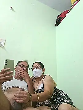 Snapshot of sivani_asha chatting on March 20, 2025, 2:29 am sivani asha online show from March 20, 2025, 2:29 am