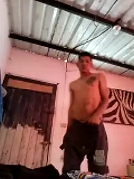 Snapshot of crazysex095 chatting on December 20, 2025, 8:33 pm crazysex095 online show from December 20, 2025, 8:33 pm