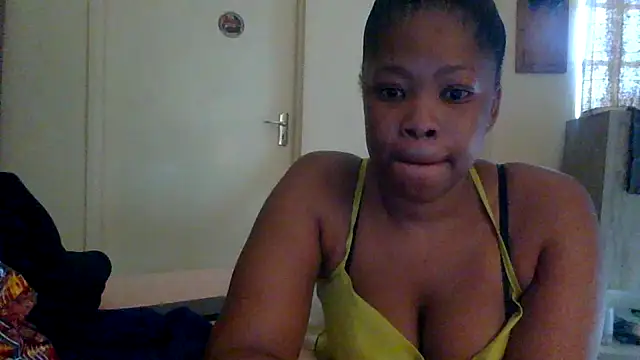 Snapshot of EROTIC_BARBIE28 chatting on September 9, 2025, 5:39 am EROTIC BARBIE28 online show from September 9, 2025, 5:39 am