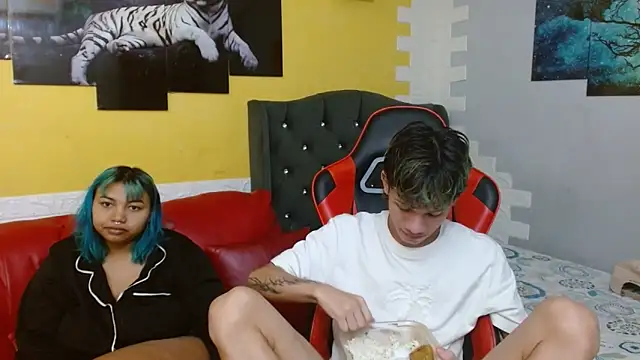 Snapshot of andy_dan18 chatting on March 13, 2026, 8:25 pm andy dan18 online show from March 13, 2026, 8:25 pm