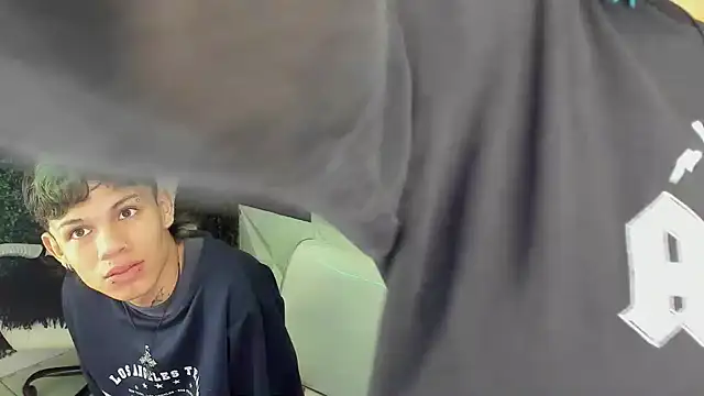 Snapshot of andy_dan18 chatting on January 13, 2026, 7:29 pm andy dan18 online show from January 13, 2026, 7:29 pm