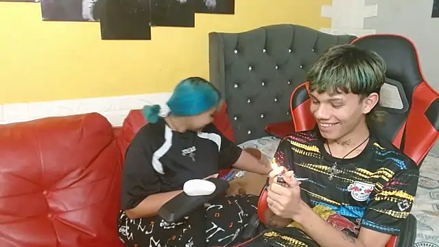 Snapshot of andy_dan18 chatting on March 8, 2026, 8:34 pm andy dan18 online show from March 8, 2026, 8:34 pm