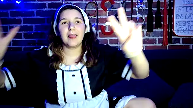 Snapshot of Heleneecesmecs2 chatting on November 6, 2025, 9:41 pm Heleneecesmecs2 online show from November 6, 2025, 9:41 pm