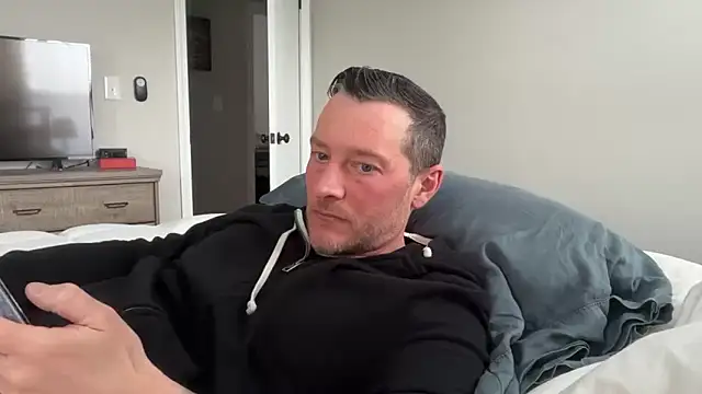 moon-boy online show from March 13, 2025, 7:39 pm