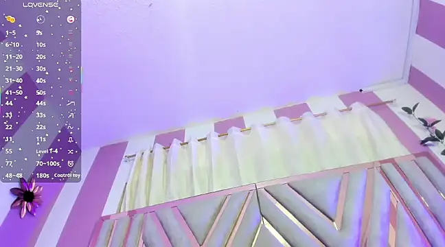 Snapshot of julietha_evans chatting on February 13, 2025, 11:04 pm julietha evans online show from February 13, 2025, 11:04 pm