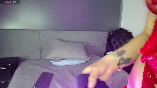 PamelaEvans   online show from February 14, 2025, 8:37 pm