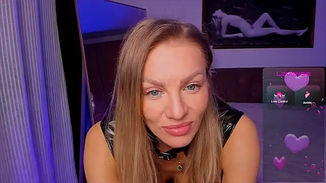 Oliva Candy online show from March 17, 2026, 6:44 pm