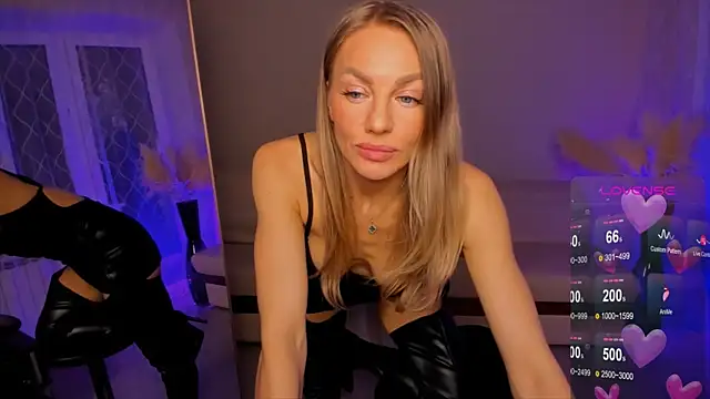 Snapshot of Oliva_Candy chatting on May 9, 2026, 7:50 pm Oliva Candy online show from May 9, 2026, 7:50 pm