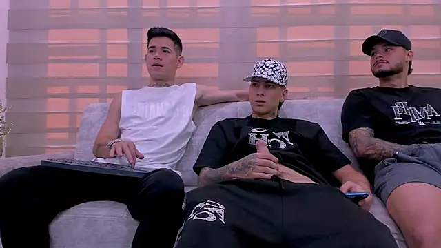 Snapshot of hell_twink chatting on December 26, 2024, 7:49 pm hell twink online show from December 26, 2024, 7:49 pm