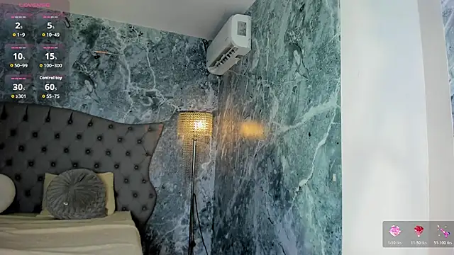 LucyLovelyy online show from February 18, 2026, 2:20 am