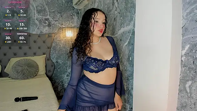 LucyLovelyy online show from January 14, 2026, 2:15 am