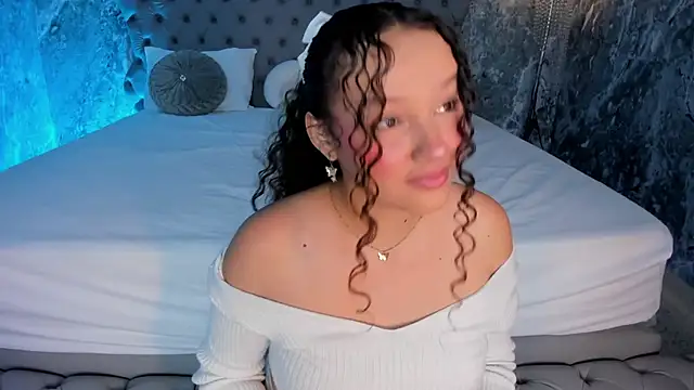 LucyLovelyy online show from March 15, 2025, 3:06 pm