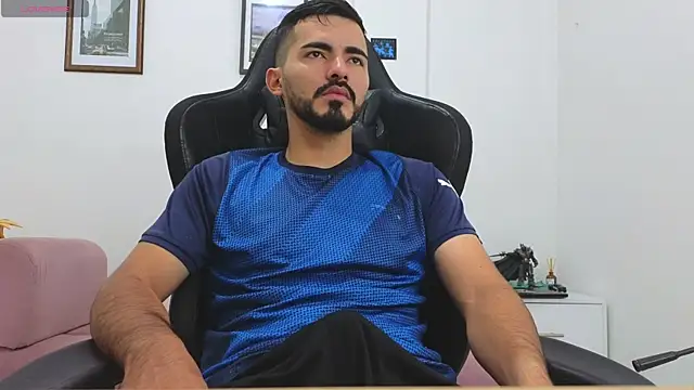 Massimoo 07 online show from October 18, 2025, 3:14 pm