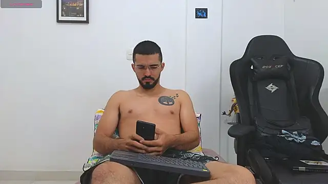 Massimoo 07 online show from February 3, 2026, 6:24 pm