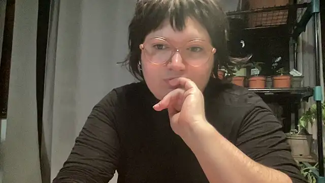  dwhorekin  online show from November 28, 2025, 12:33 am