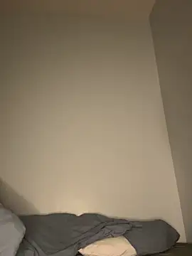  dwhorekin  online show from February 5, 2025, 8:46 pm