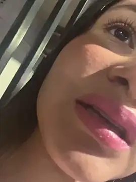 Snapshot of Lexi_Belle_ chatting on March 12, 2025, 3:35 am Lexi Belle online show from March 12, 2025, 3:35 am