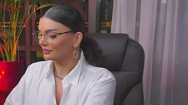 Snapshot of myakalifa chatting on January 21, 2025, 9:04 pm myakalifa online show from January 21, 2025, 9:04 pm