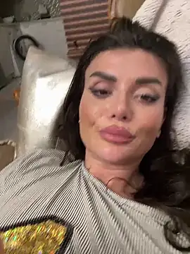 Snapshot of myakalifa chatting on March 19, 2025, 8:23 am myakalifa online show from March 19, 2025, 8:23 am