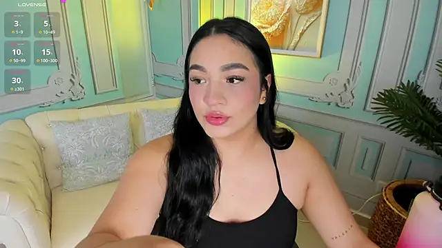 stefany duque1  online show from January 10, 2026, 7:31 pm