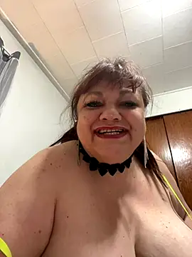 Luciouslouise72xh online show from September 10, 2025, 6:23 am