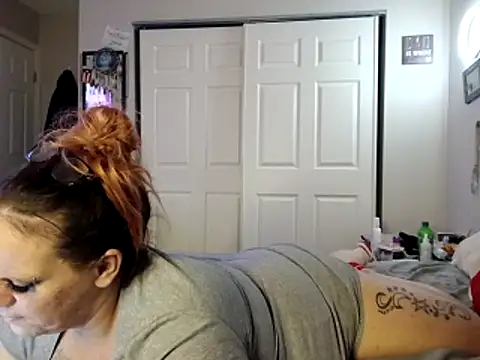 Snapshot of cloudy_couple444 chatting on October 18, 2025, 6:37 am cloudy couple444 online show from October 18, 2025, 6:37 am