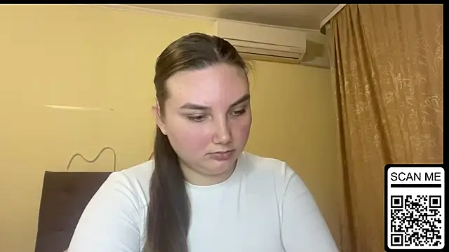 Dreamyblushfairy online show from November 24, 2025, 7:25 pm