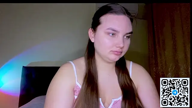 Snapshot of Dreamyblushfairy chatting on March 10, 2026, 5:28 pm Dreamyblushfairy online show from March 10, 2026, 5:28 pm