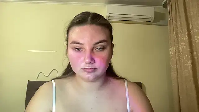 Dreamyblushfairy online show from October 3, 2025, 5:47 pm