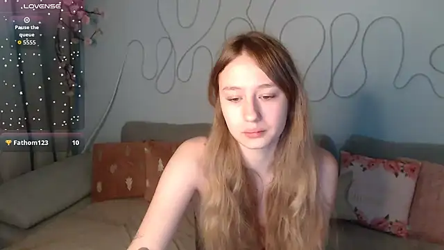 Haley Vixen online show from December 16, 2025, 9:13 am