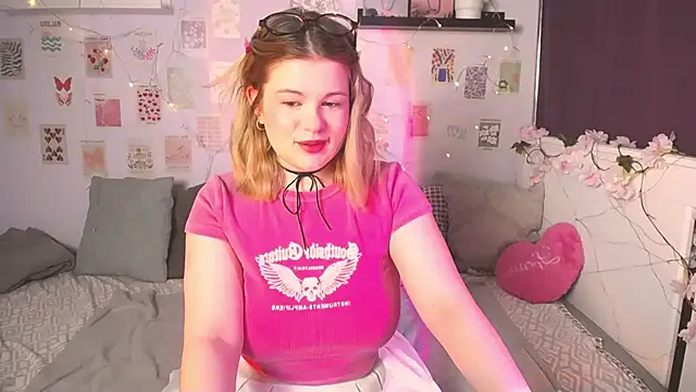 Snapshot of TessPleasure chatting on January 31, 2025, 2:28 pm TessPleasure online show from January 31, 2025, 2:28 pm