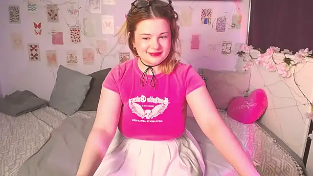 Snapshot of TessPleasure chatting on January 31, 2025, 5:32 pm TessPleasure online show from January 31, 2025, 5:32 pm