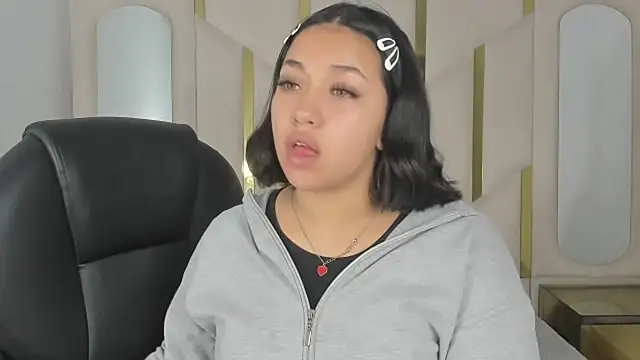 IsabellRodriguez18 online show from November 27, 2025, 4:13 am