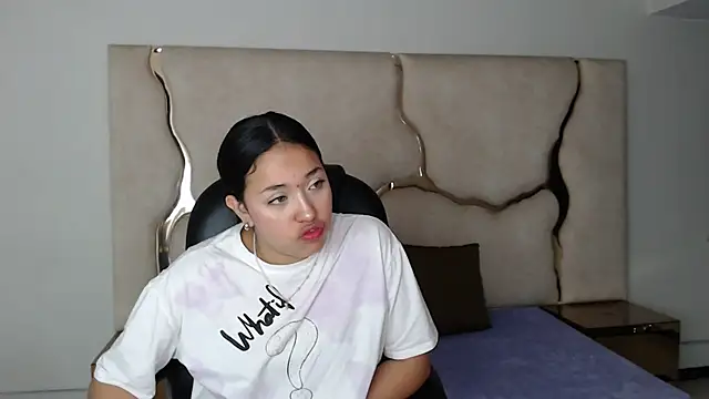 Snapshot of IsabellRodriguez18 chatting on February 28, 2025, 4:32 am IsabellRodriguez18 online show from February 28, 2025, 4:32 am