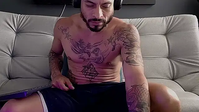 callme douglas online show from September 23, 2025, 2:46 pm