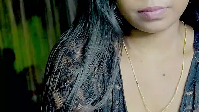 Snapshot of sexyhoney27 chatting on April 4, 2026, 9:21 pm sexyhoney27 online show from April 4, 2026, 9:21 pm