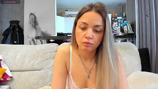 Mia   murrr online show from May 12, 2026, 2:19 am
