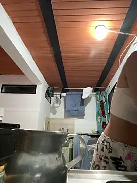 Snapshot of two_milkyway chatting on March 18, 2026, 1:35 pm two milkyway online show from March 18, 2026, 1:35 pm