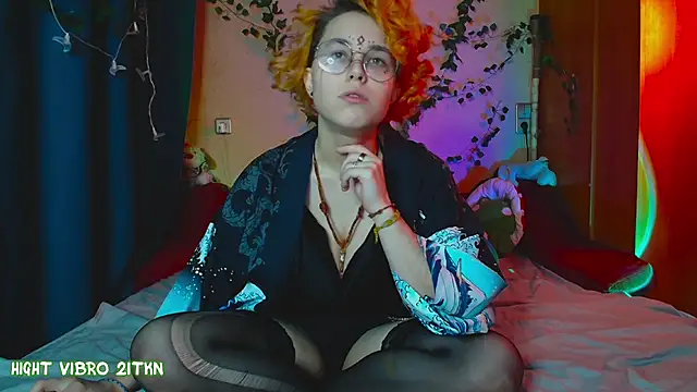 Snapshot of TrickyKitsune chatting on March 7, 2025, 3:49 pm TrickyKitsune online show from March 7, 2025, 3:49 pm