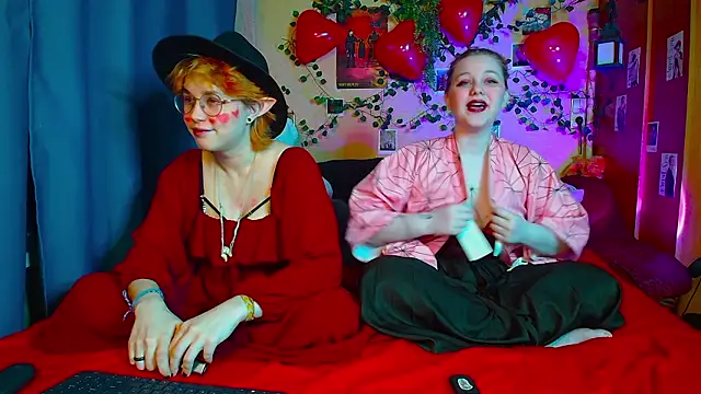 Snapshot of TrickyKitsune chatting on February 15, 2026, 3:11 pm TrickyKitsune online show from February 15, 2026, 3:11 pm